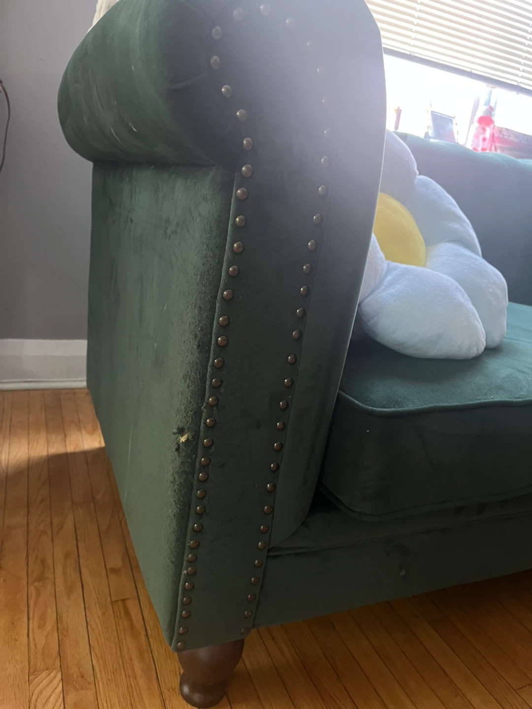 Green Velvet Tufted Sofa - photo 2