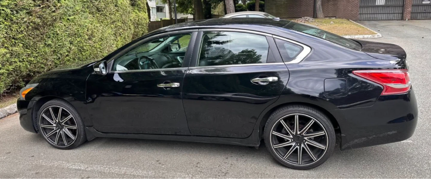Black Nissan Altima SL Sedan - photo 2