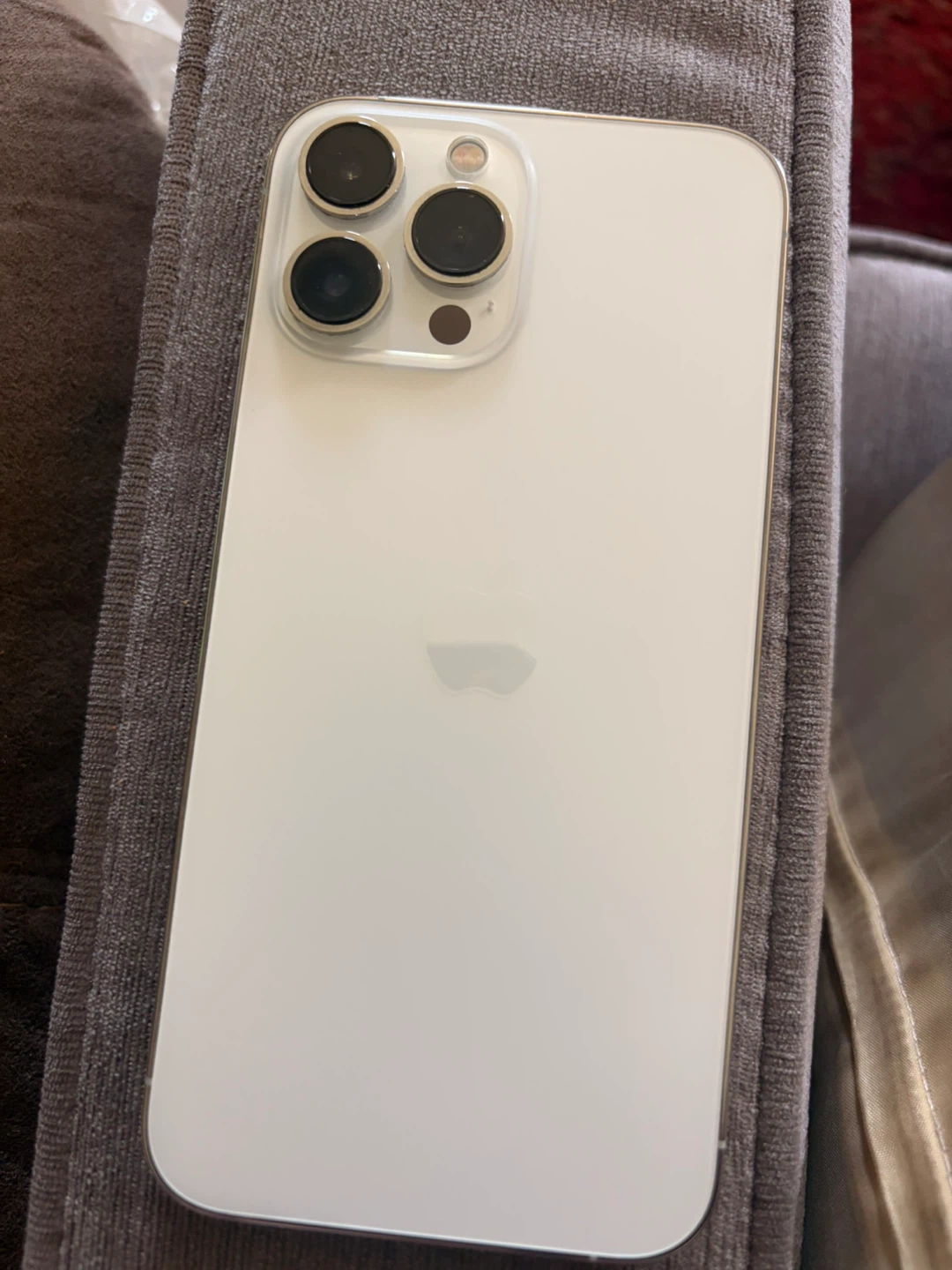 Apple iPhone 13 Pro Max - photo 2
