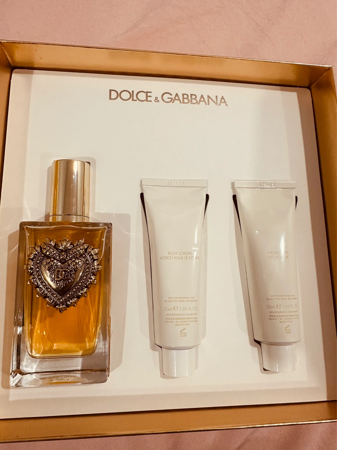Dolce & Gabbana Perfume Gift Set with Body Lotion & Shower Gel - photo 2