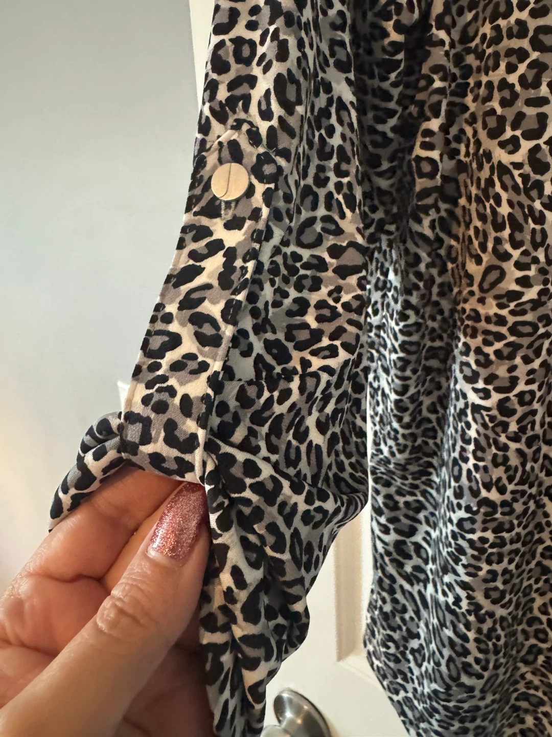 Jones New York Signature Leopard Print Blouse - Size M - photo 4