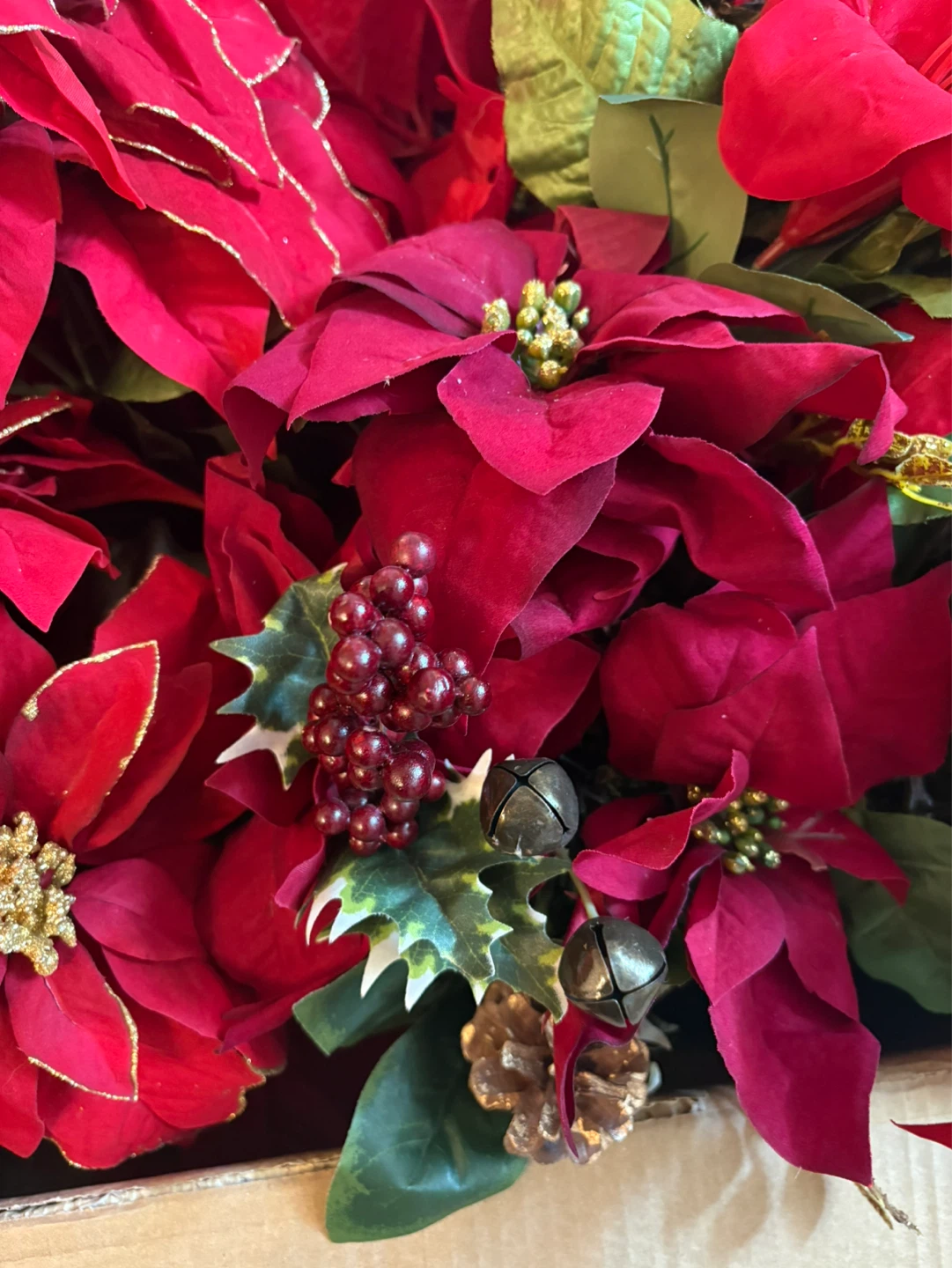 Christmas poinsettias - photo 3