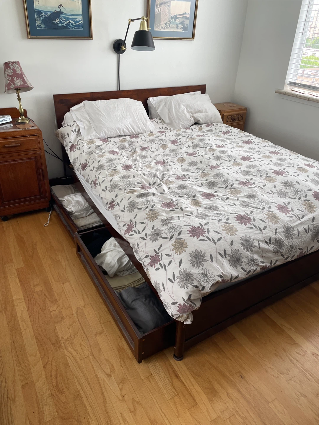 Wooden Queen Bed - photo 2