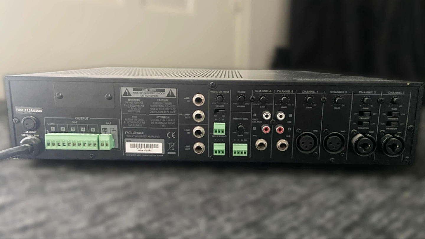 Quest PR-240 Graphic Equalizer Power Amplifier - photo 3