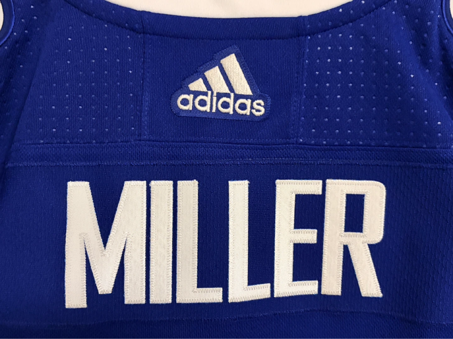 Authentic Adidas Vancouver Canucks J.T. Miller Jersey Size 44 XS - photo 3