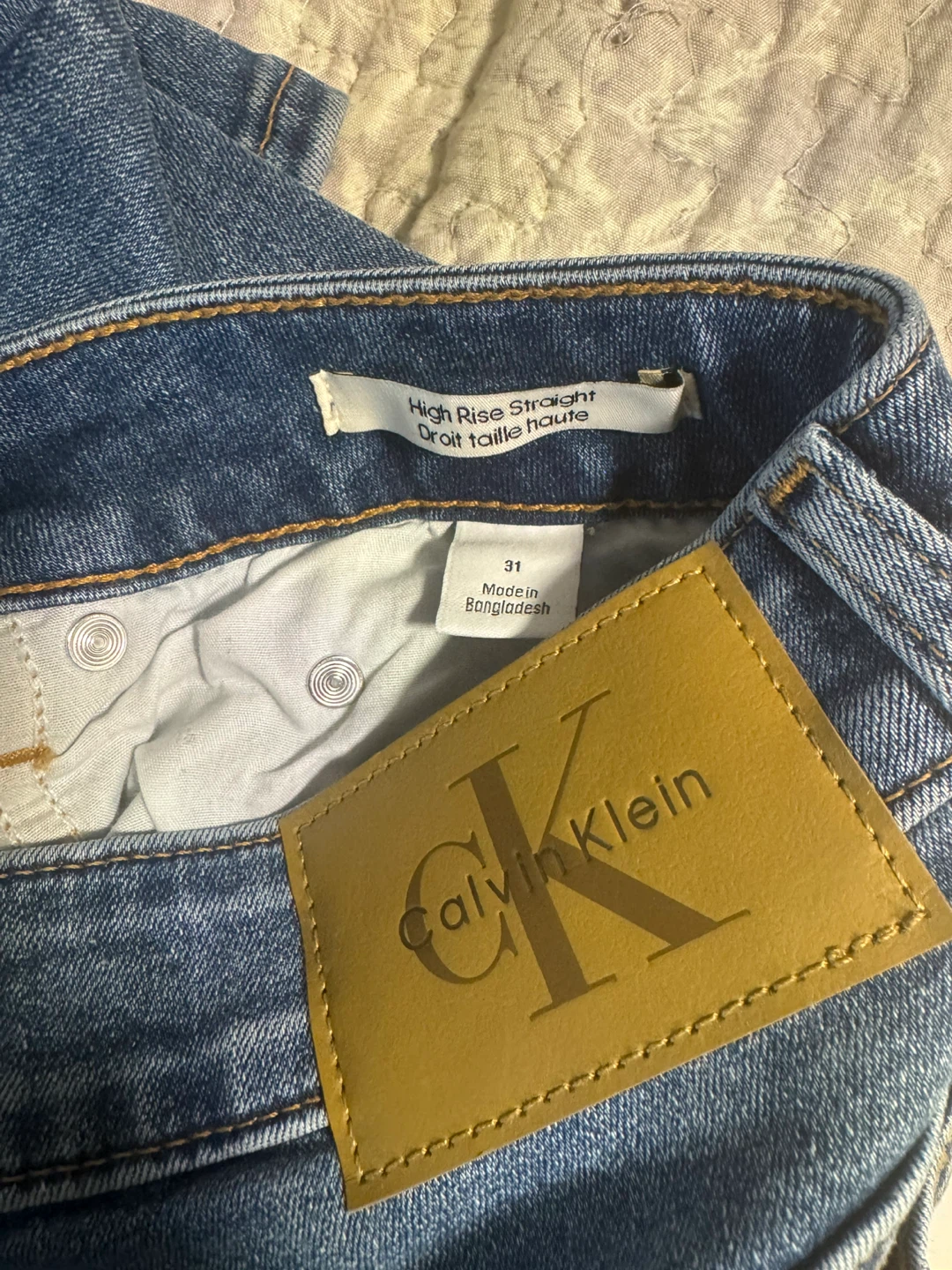 Calvin Klein Jeans High Rise Straight Denim - Size 31 - photo 5