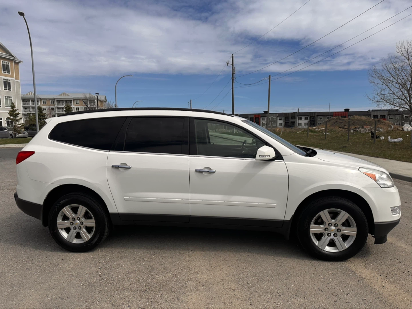 2010 Chevrolet Traverse SUV - photo 4