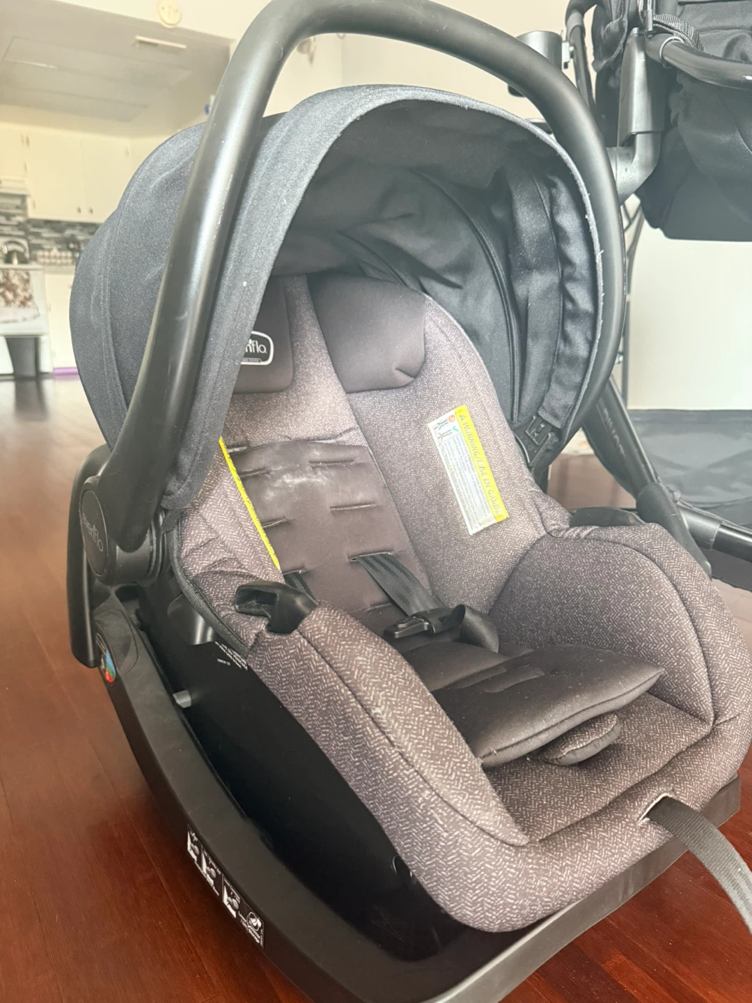 Evenflo Stroller and Car Seat Combo - photo 3