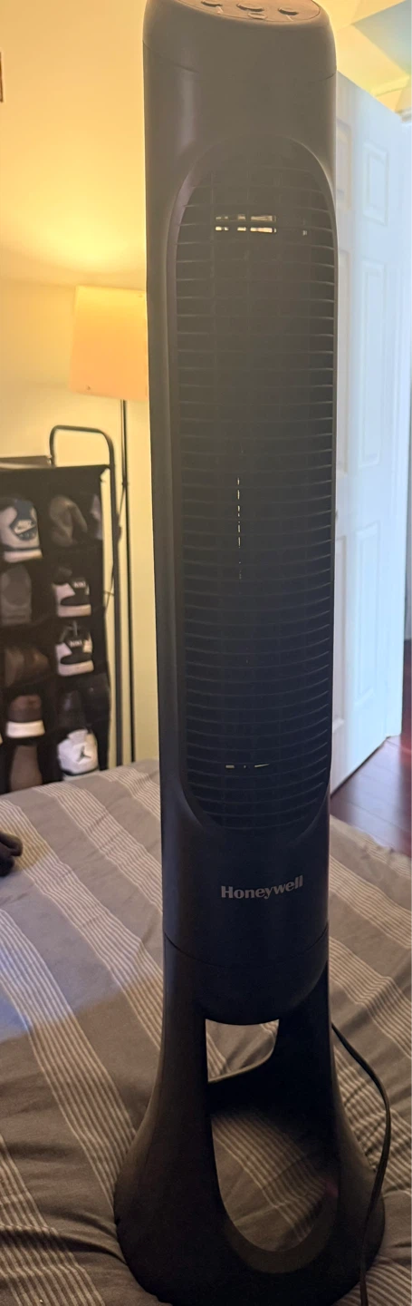 Honeywell QuietSet 8 Whole Room 40" Tower Fan - photo 2