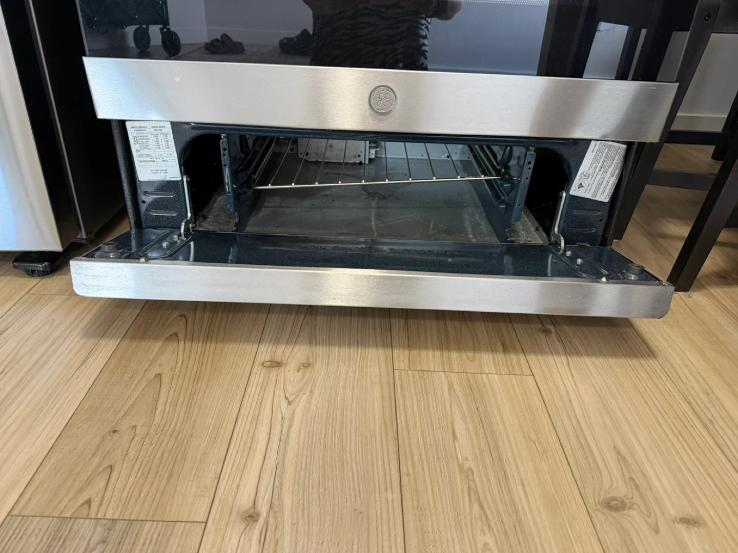 GE Appliances Gas Range with Griddle - photo 4