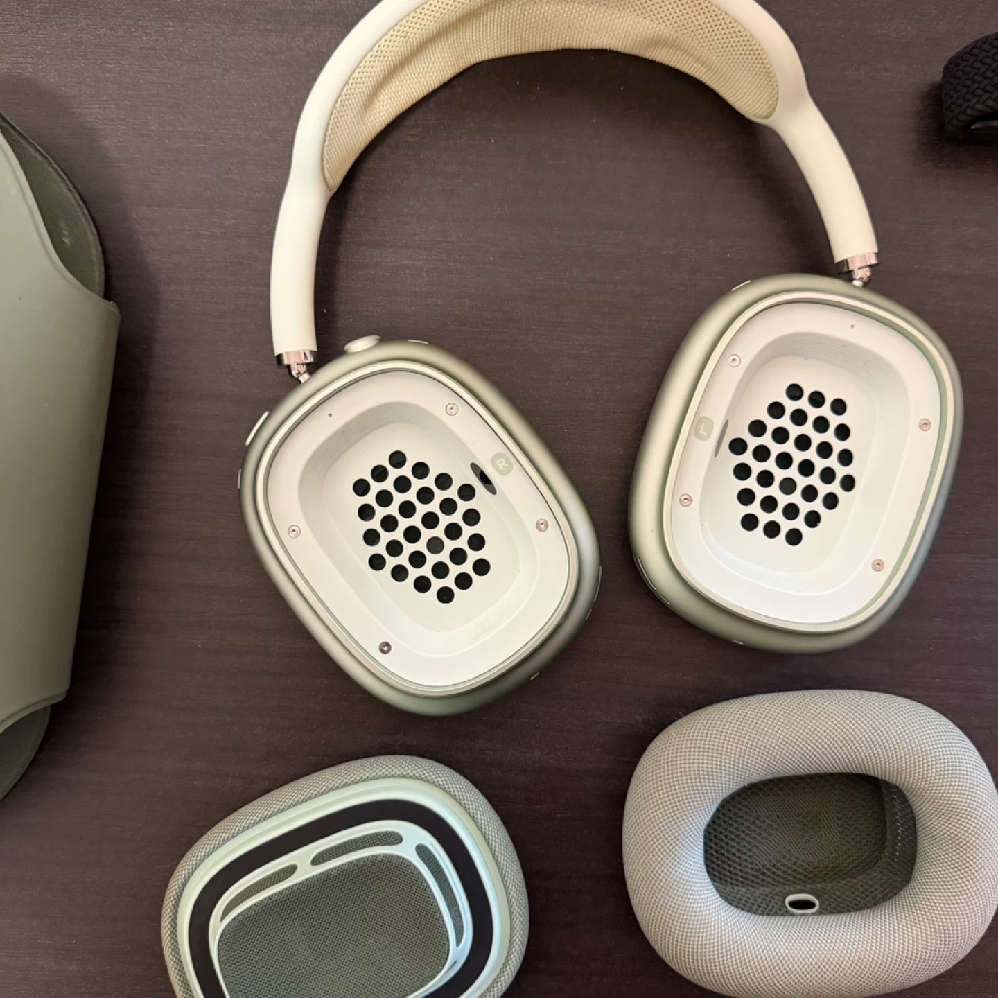 Apple AirPods Max (Green) - LIKE NEW - photo 2