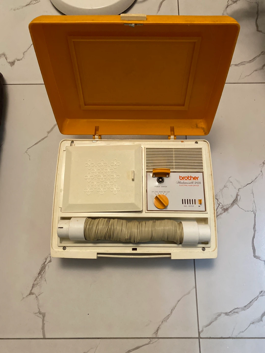 Brother Can-Do 2500 Electric Hair Dryer - photo 3