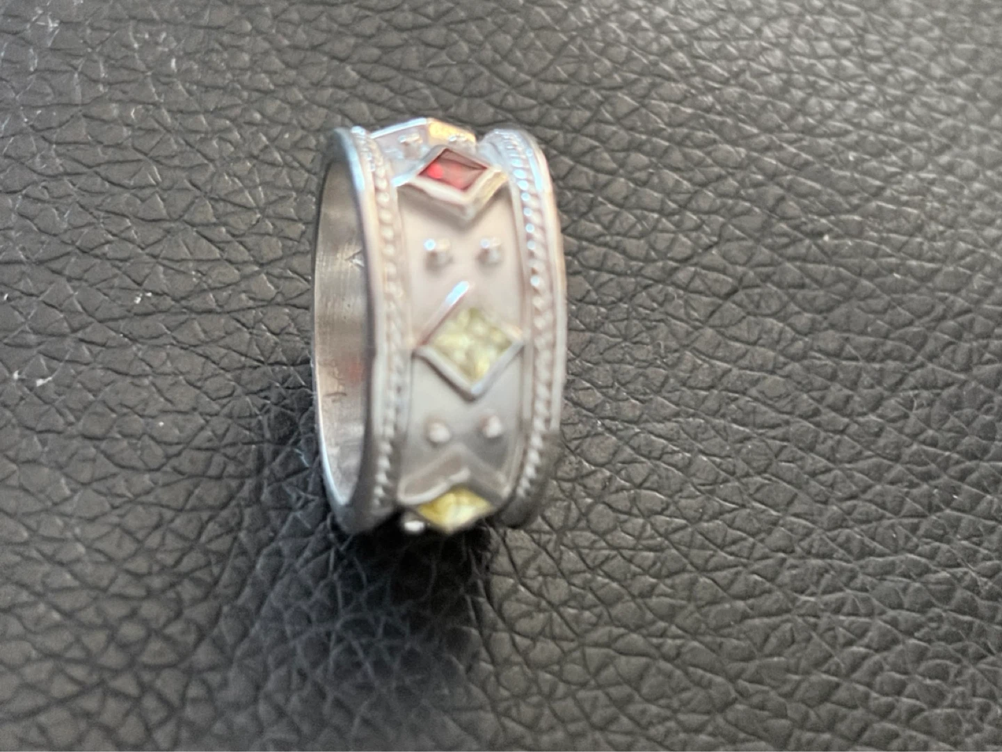 Silver Tone Band Ring with color crystal