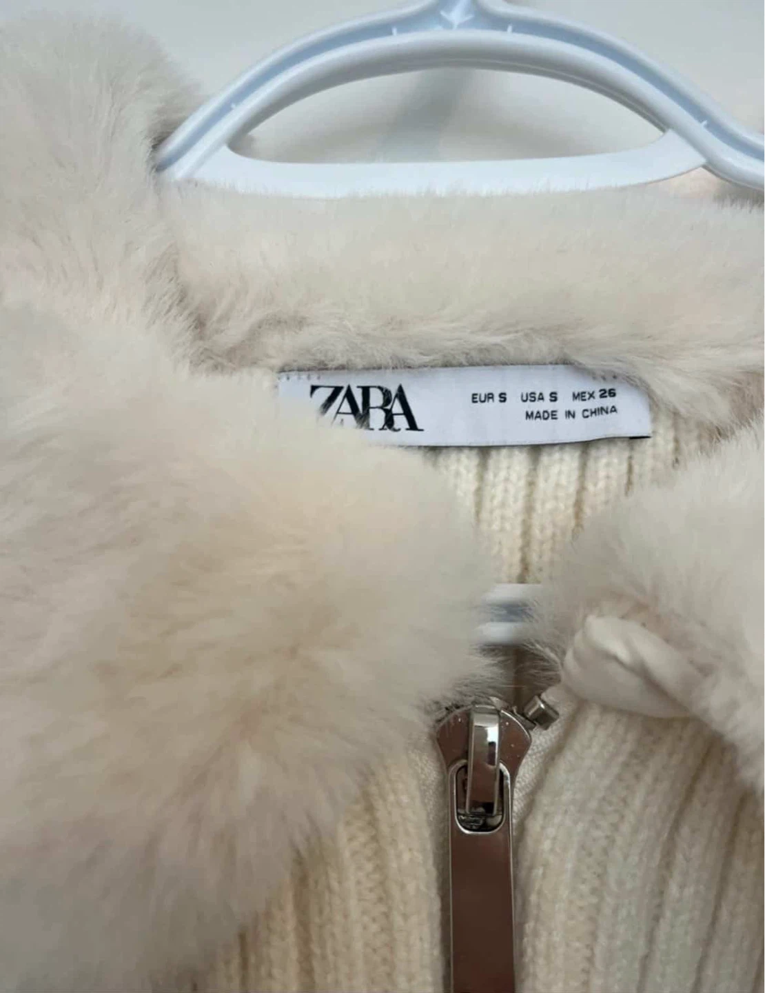 ZARA Cream Ribbed Faux Fur Collar Zip-Up Cardigan - photo 3