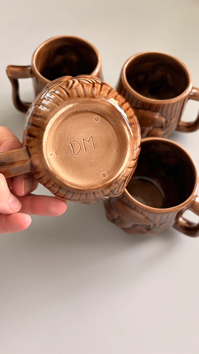 Set of 4 handmade vintage style Mushroom Ceramic Mugs - photo 4