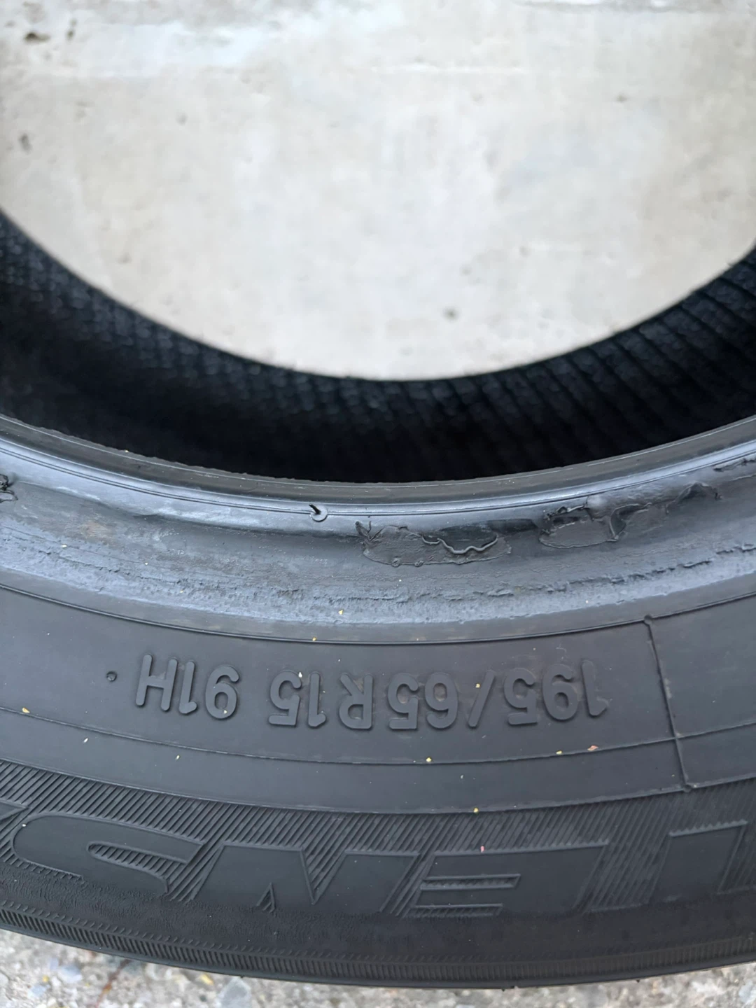 Toyo 195/65R15 Tire - photo 2
