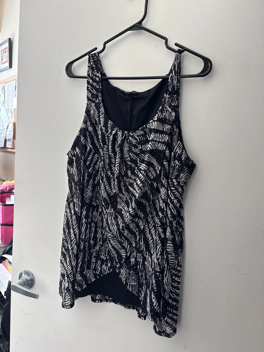 Black and White Patterned Tank Top - photo 2