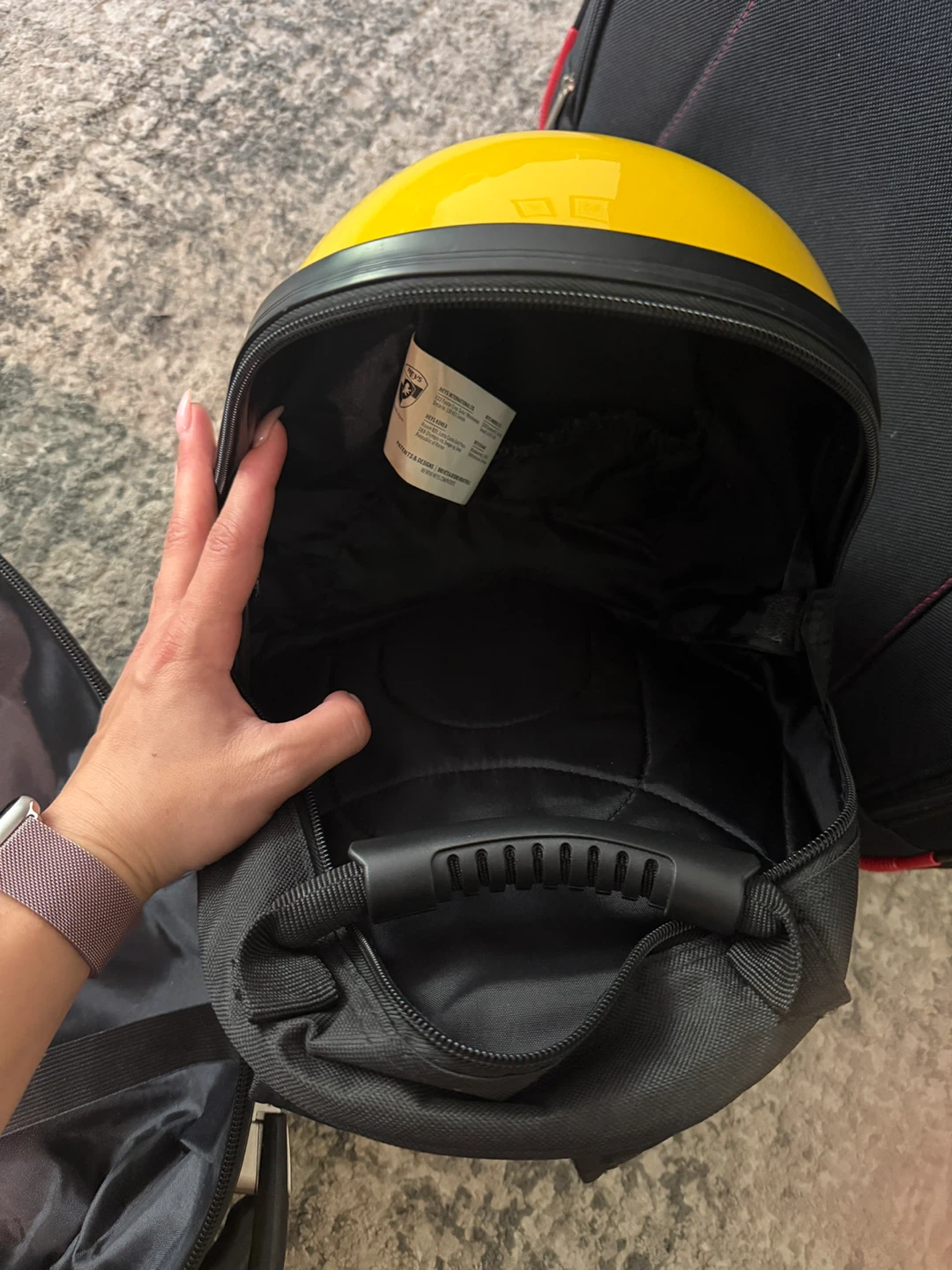 Yellow HEYS Bee Suitcase and Backpack Set - photo 5