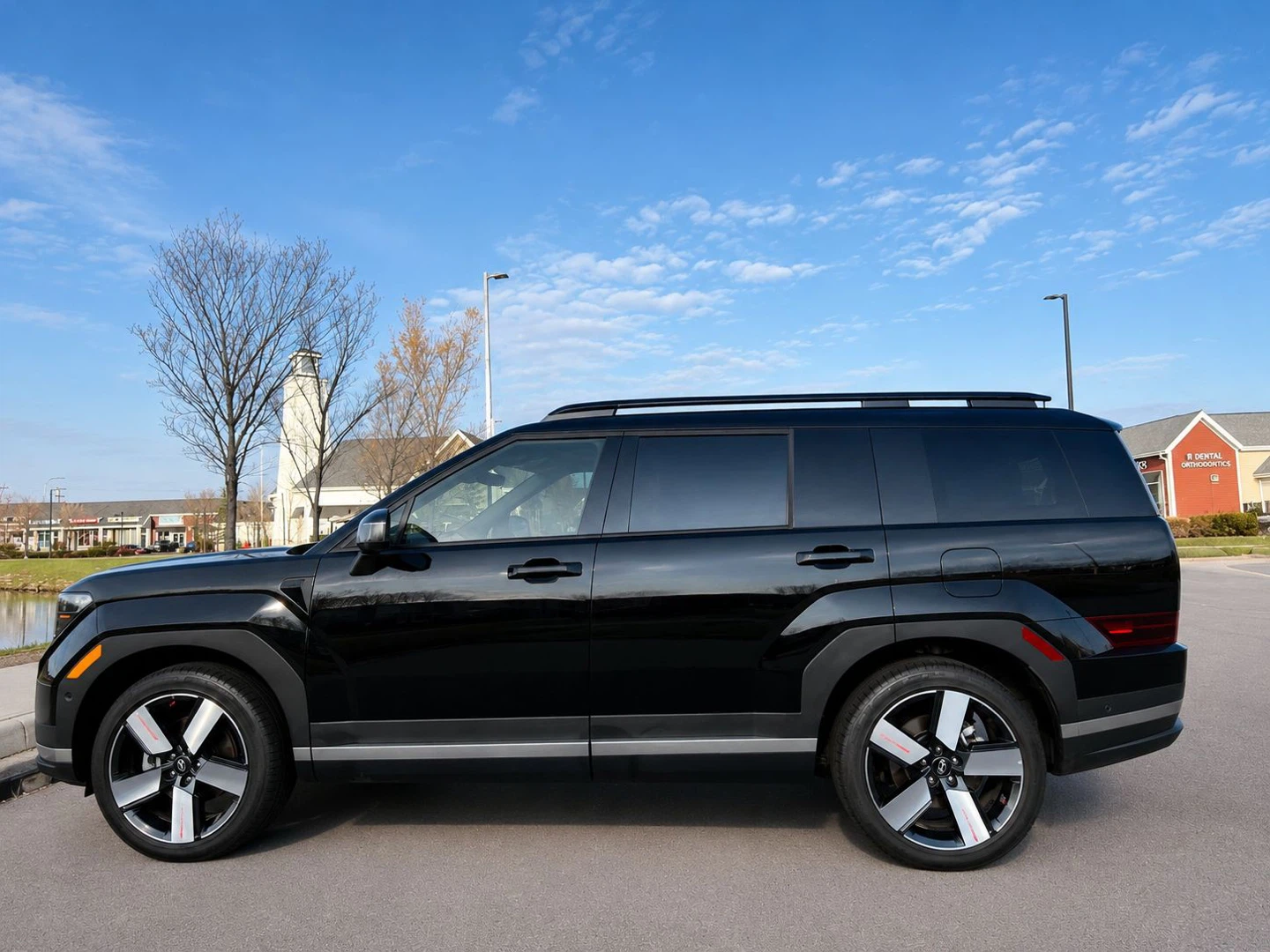 2024 Hyundai Santa Fe Luxury- cash incentive 2K - photo 2
