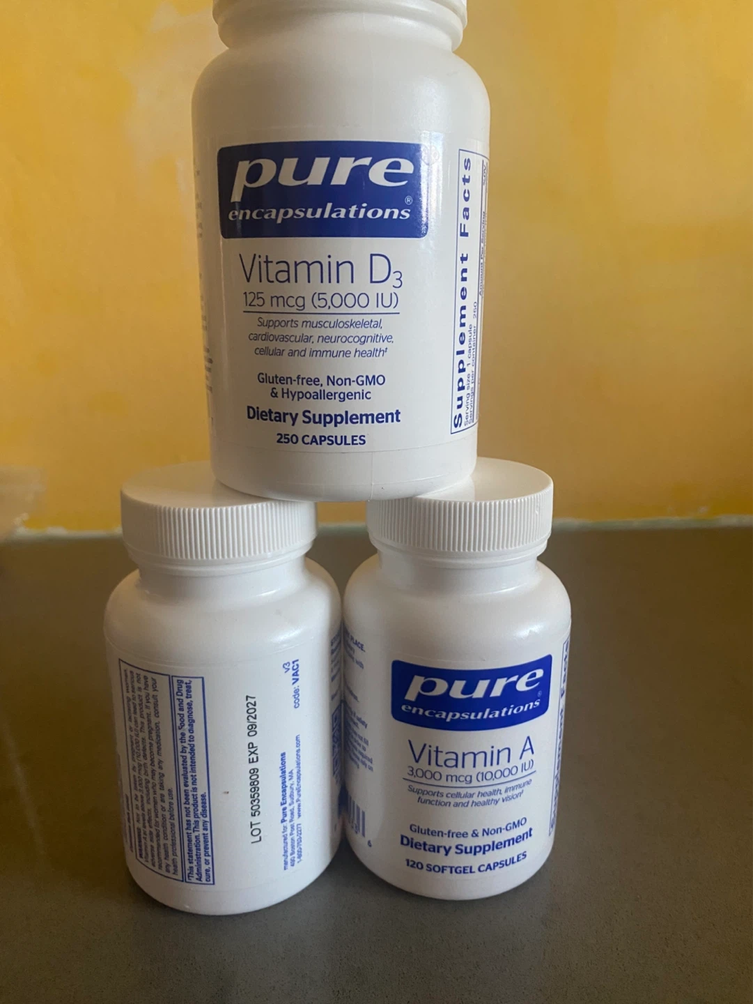 UNOPENED Pure encapsulations 2- VIT A /1 VIT D