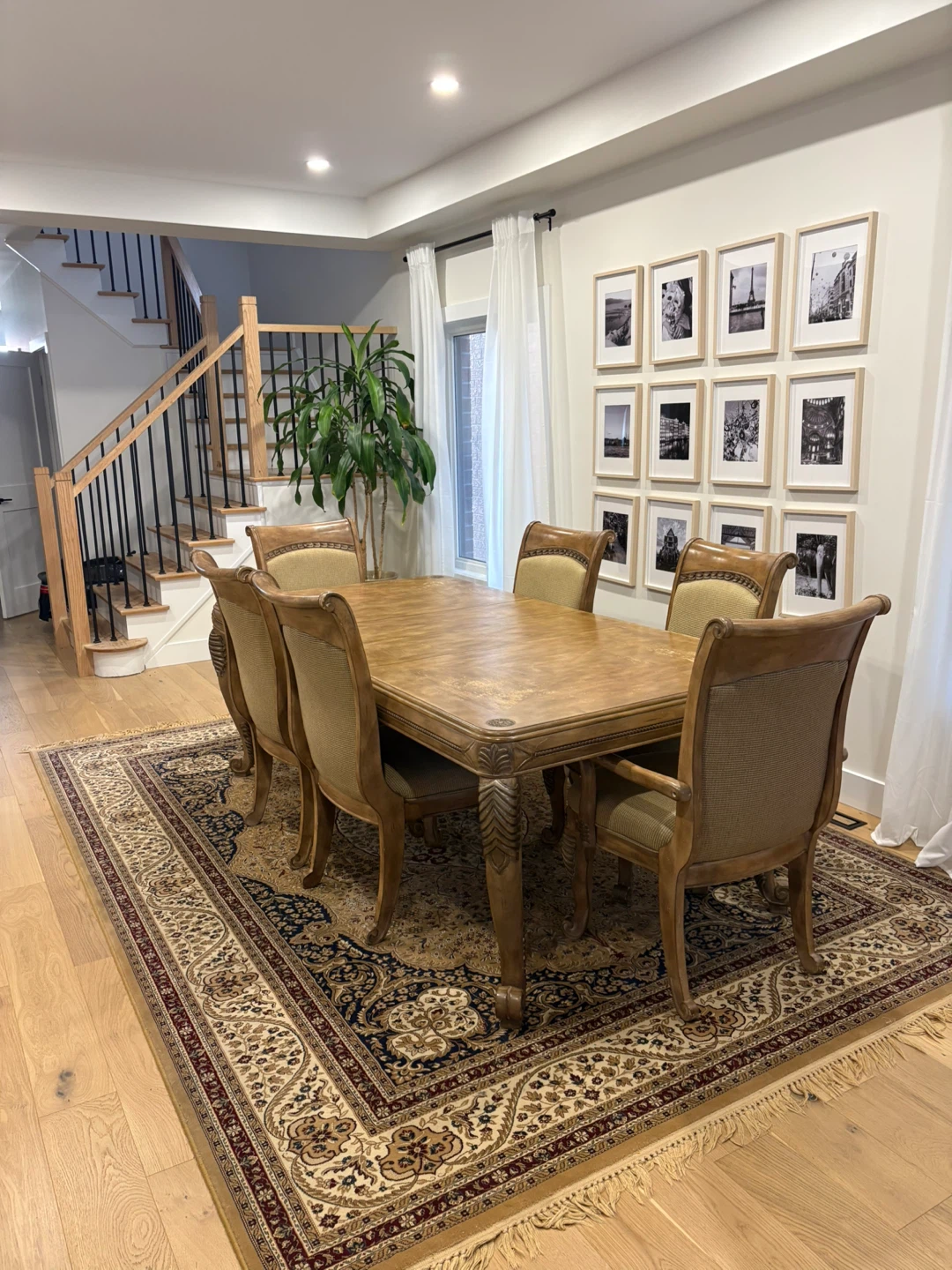Dining Table and Chairs Set - photo 2