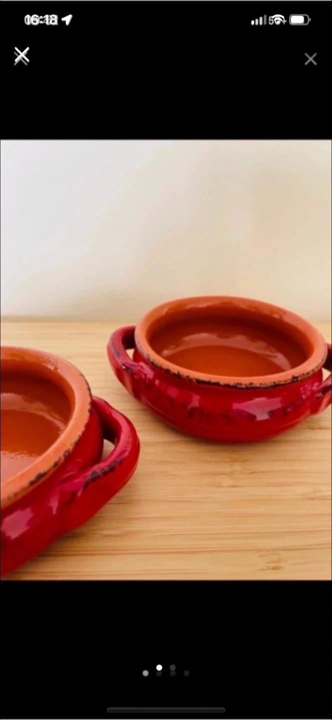 Italian pottery bowls