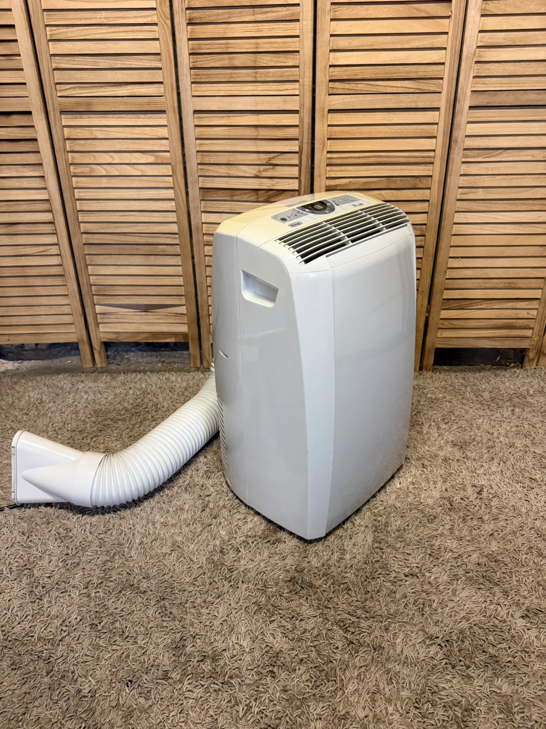 DeLonghi Portable Air Conditioner - photo 3