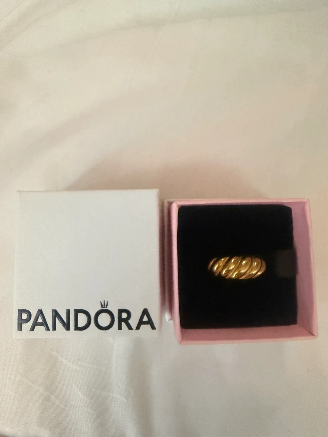 Pandora Ring