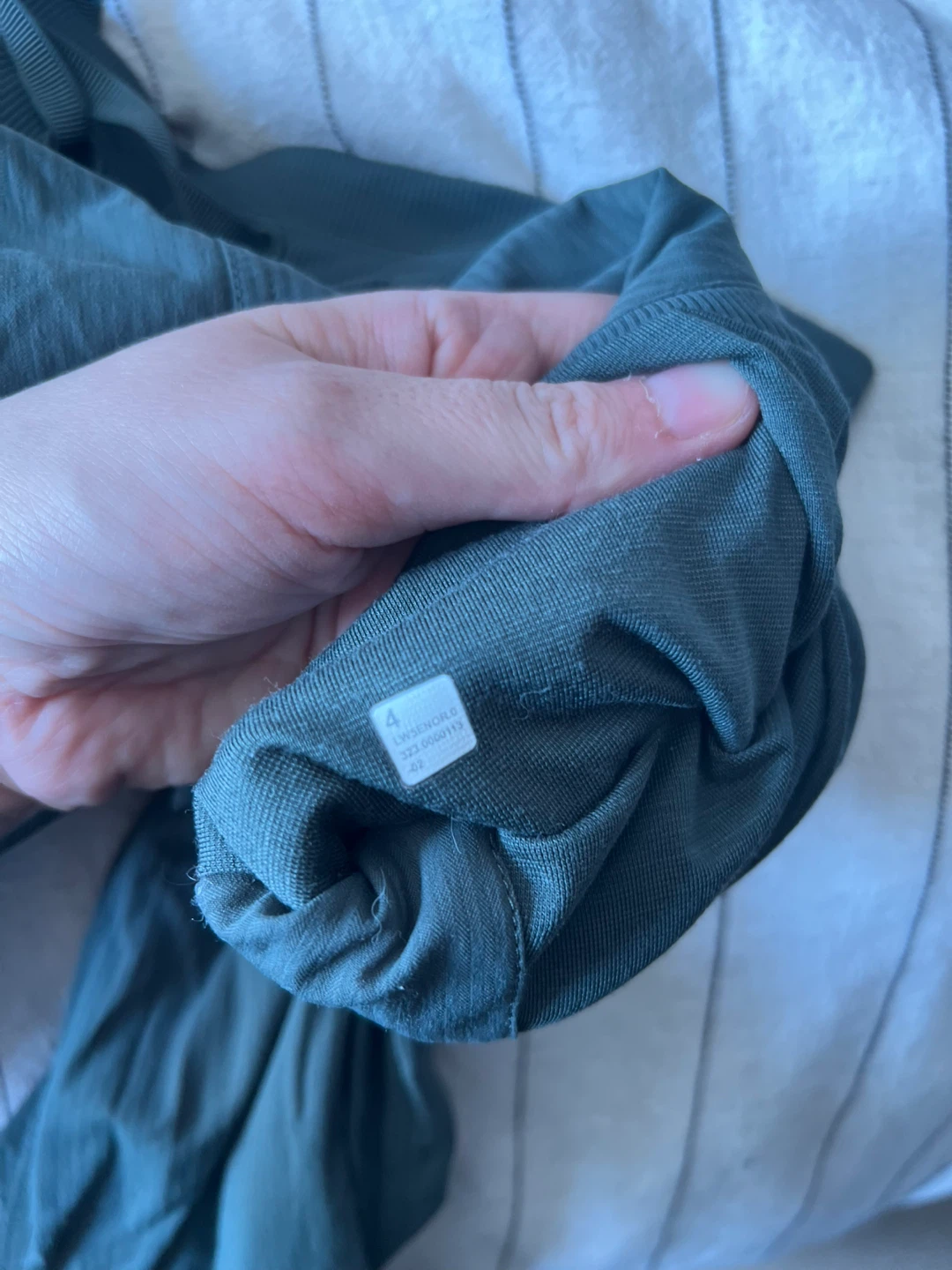 Size 4 lulu dance studio pants - photo 3