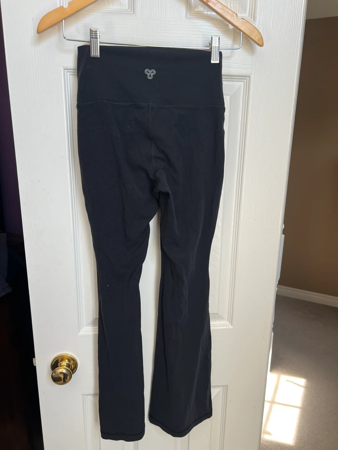 TNA butter flare pants size small - photo 3