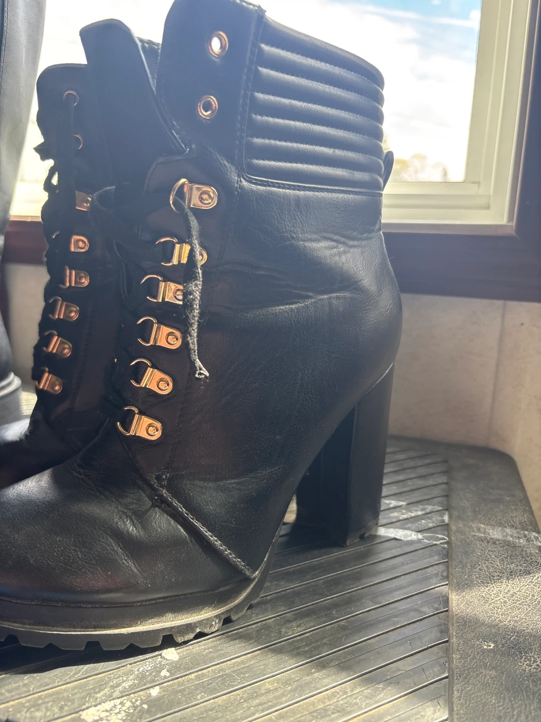 Black Lace-up Heeled Boots - photo 3
