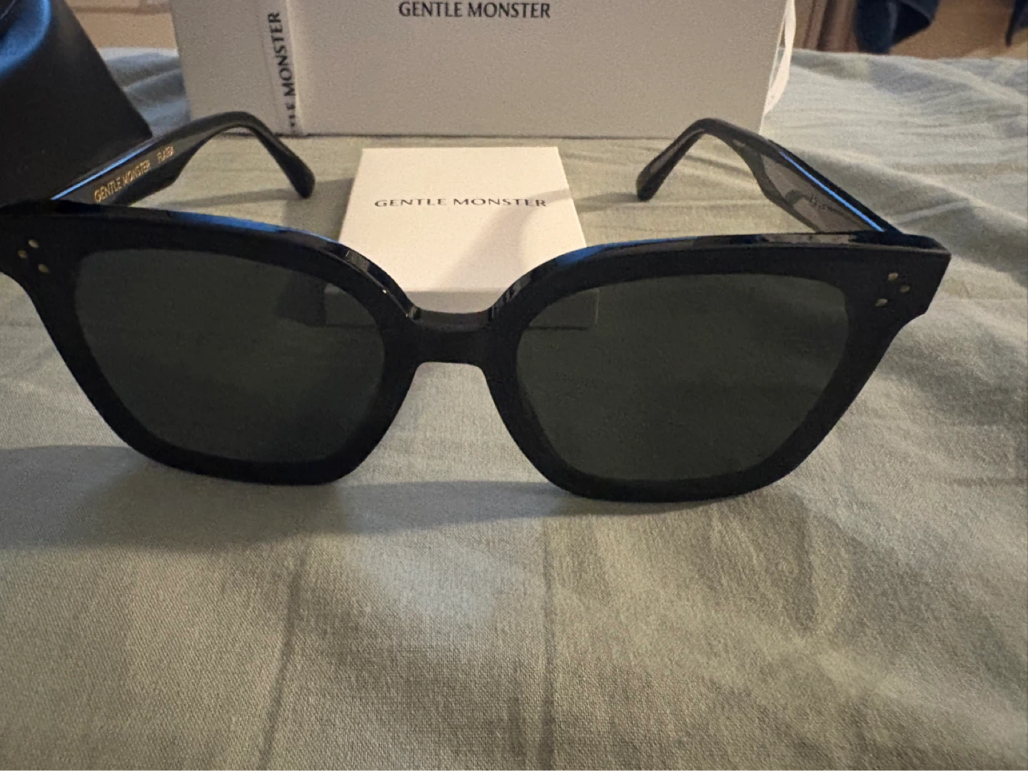 HER 01 Small Gentle Monster Sunglasses Black - photo 3