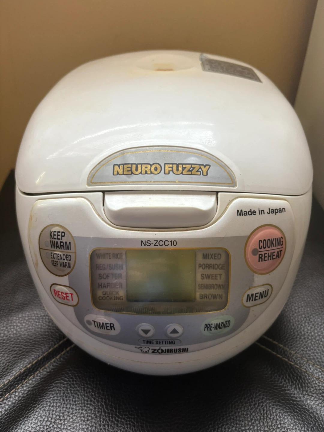 Zojirushi Neuro Fuzzy Rice Cooker NS-ZCC10