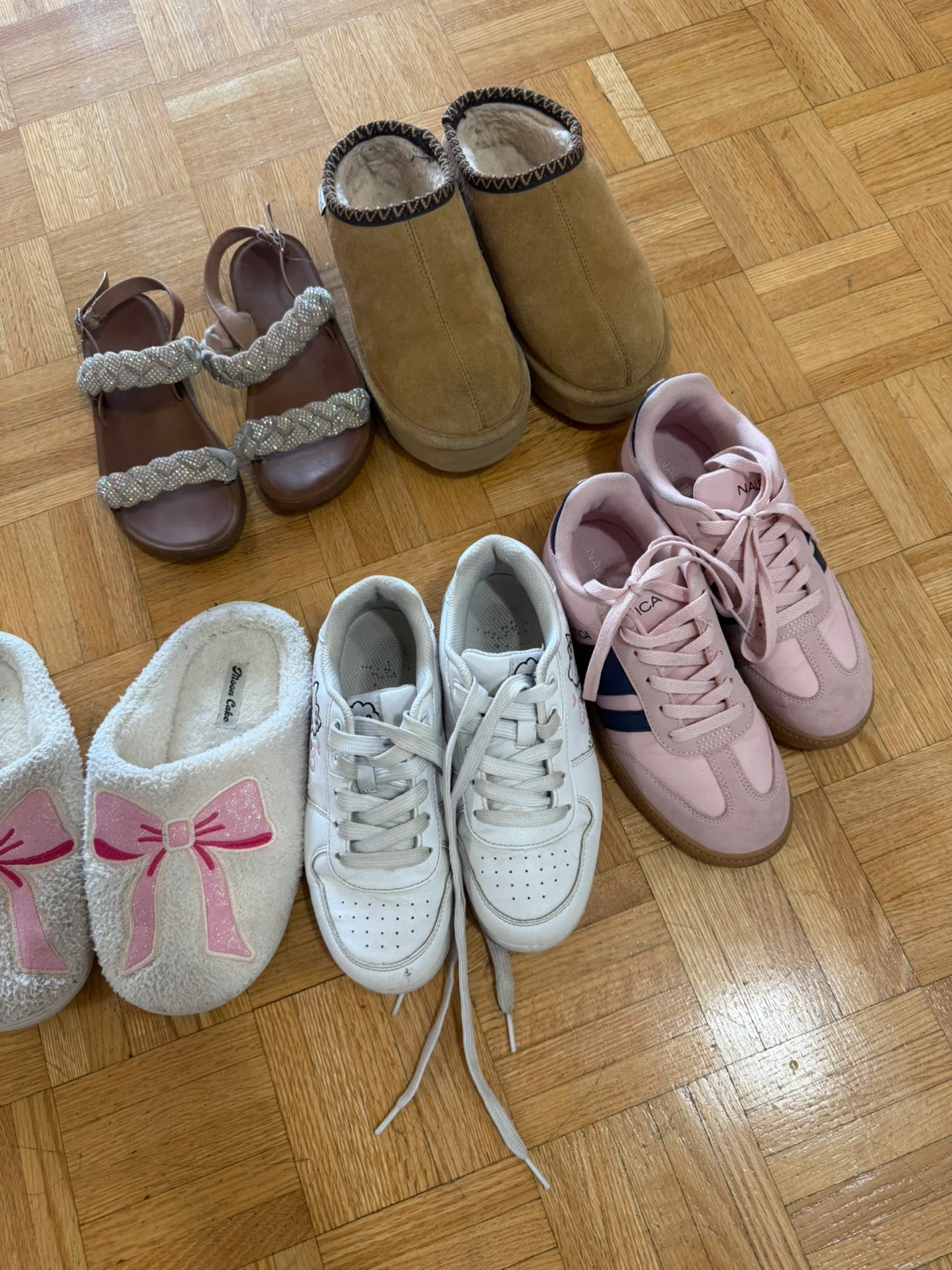 Kids shoes size 3