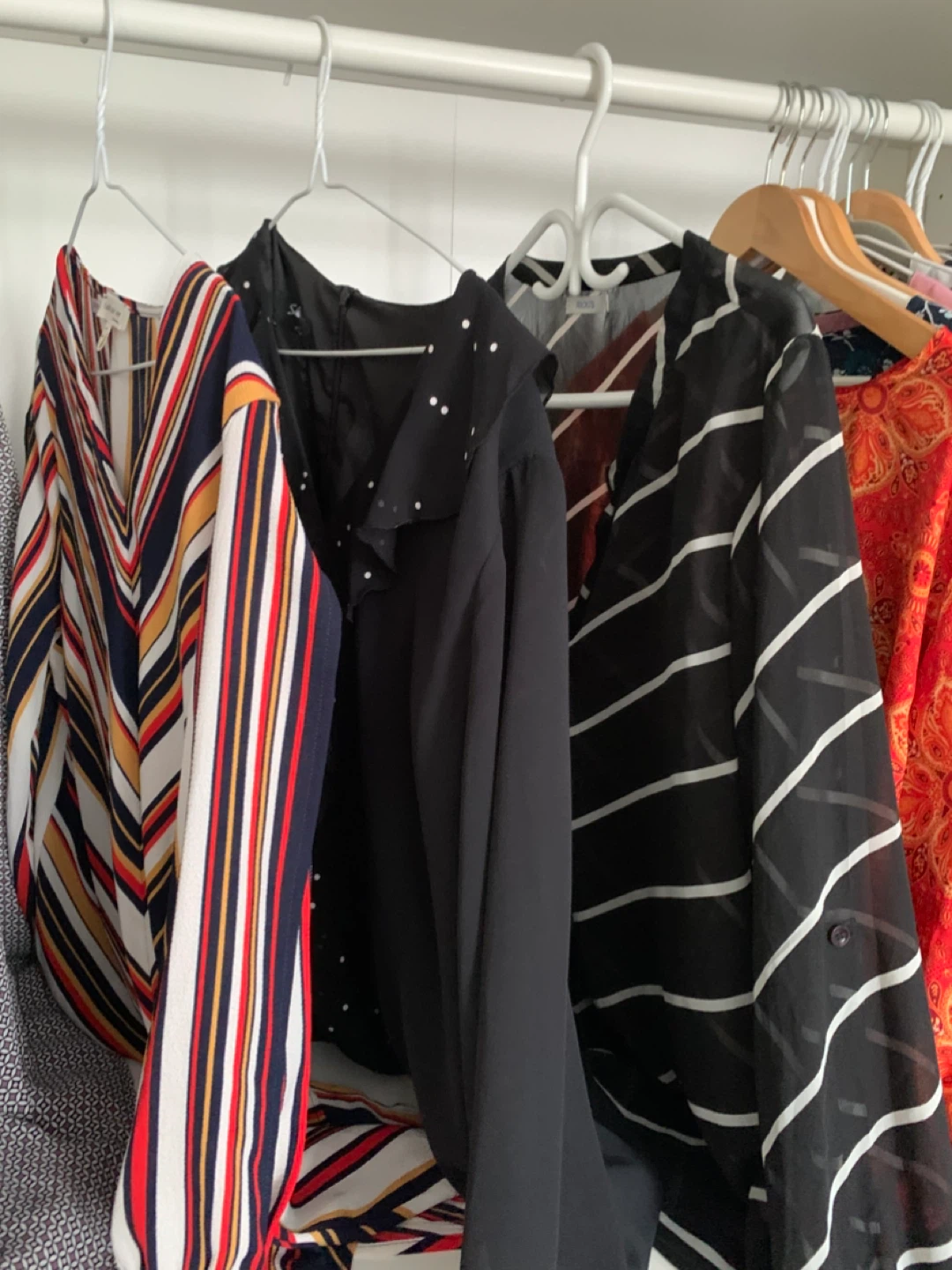 18 items of Women's XL size tops - photo 3