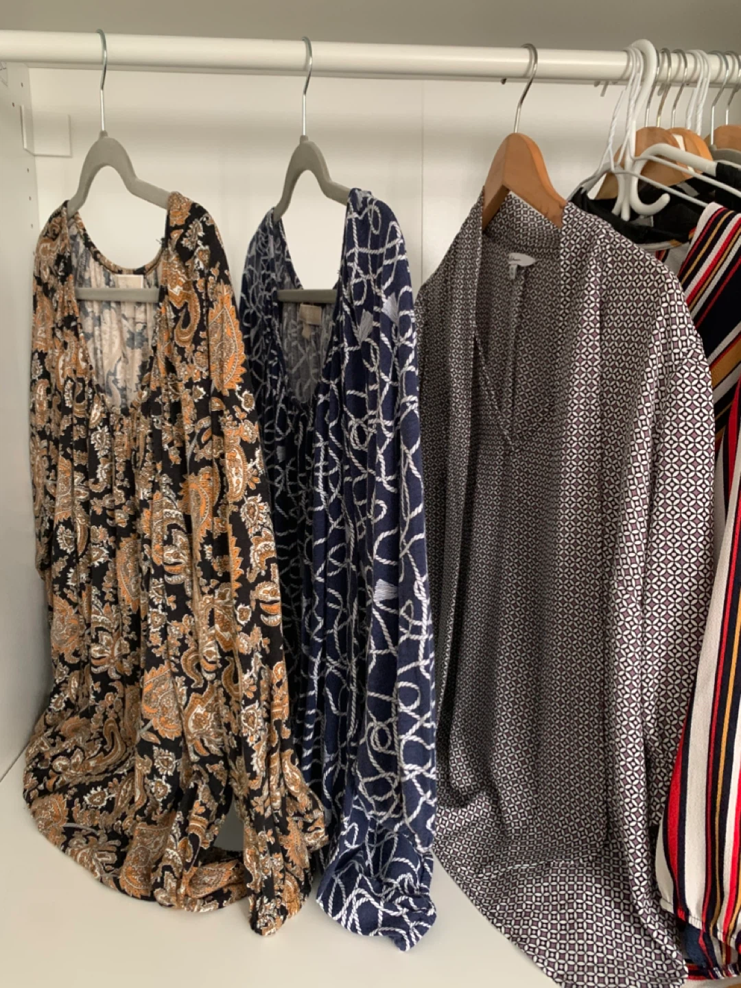 18 items of Women's XL size tops - photo 2