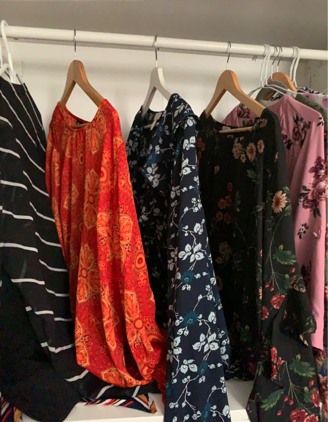 18 items of Women's XL size tops - photo 4