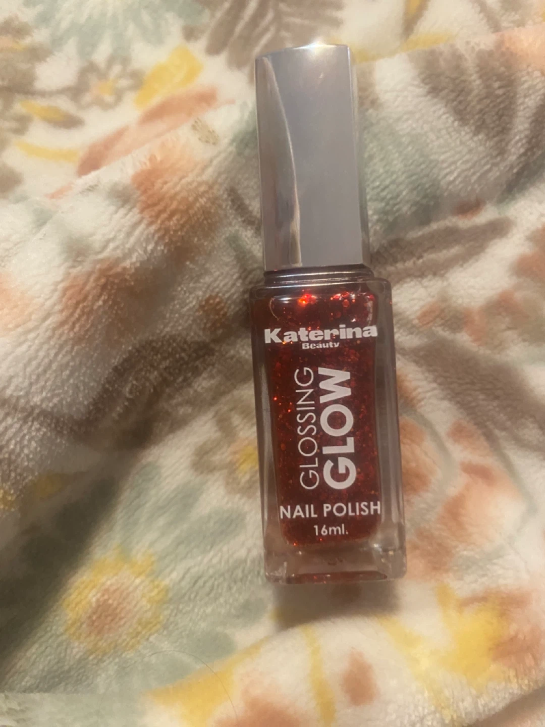 Katerina Beauty Glossing Glow Nail Polish - Red Glitter
