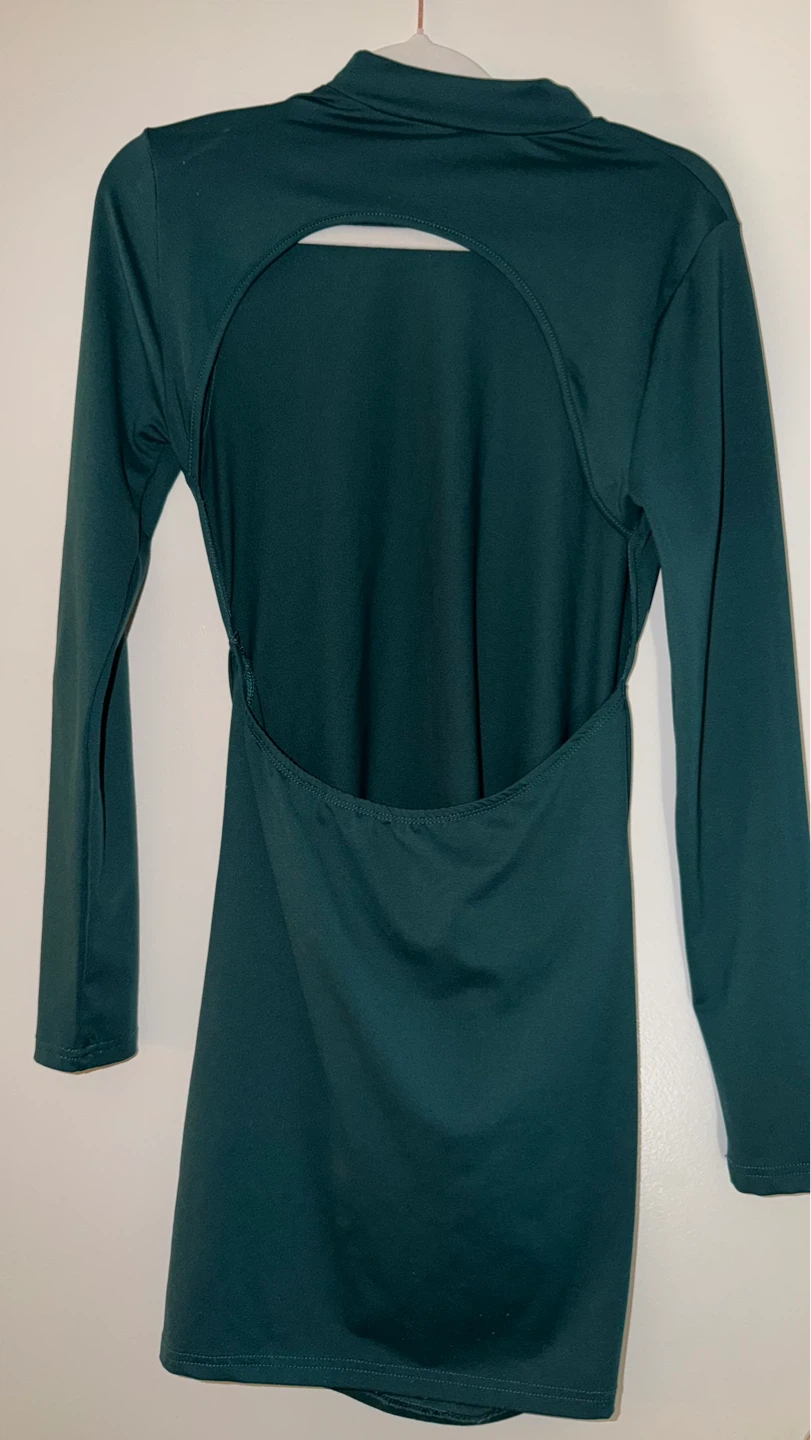 Green Long Sleeve Cutout back Mini Dress - photo 2