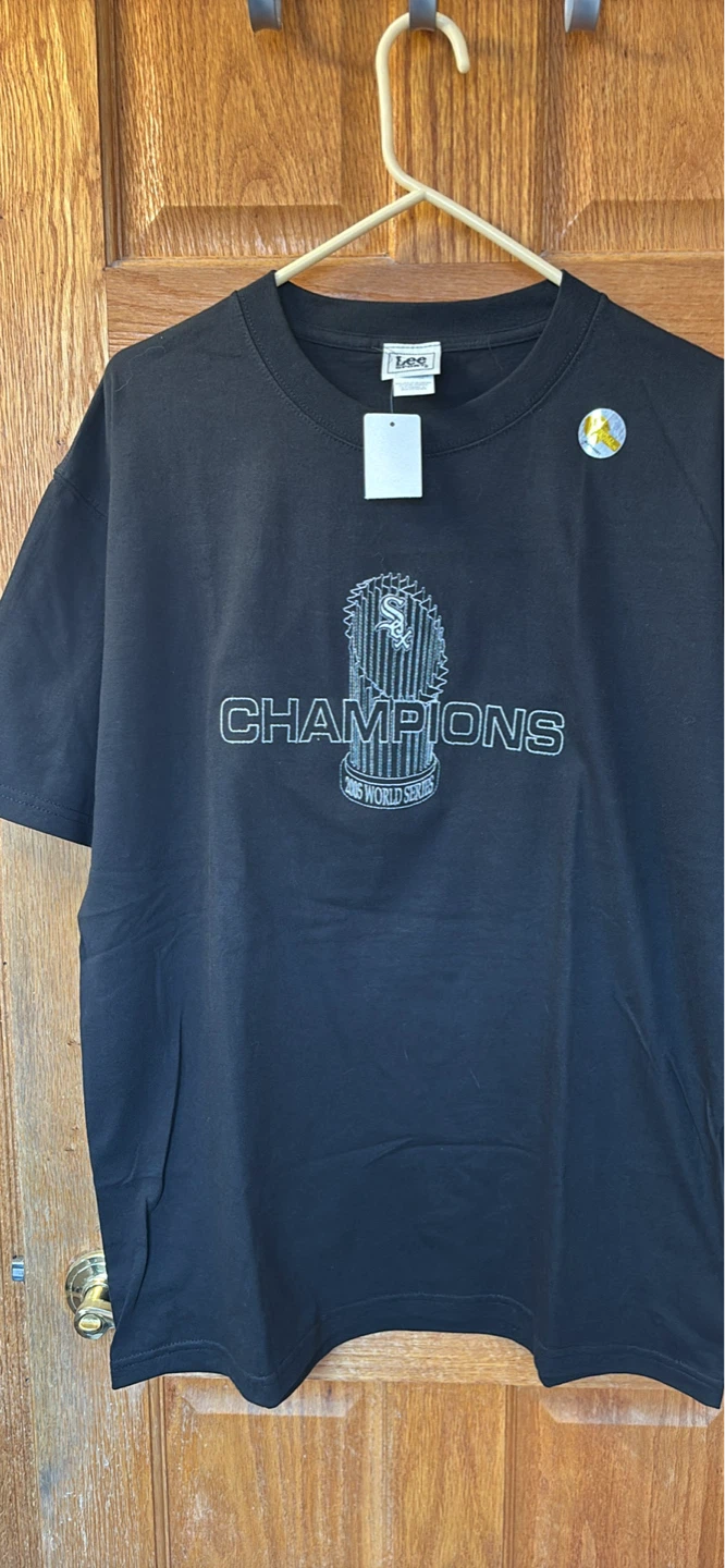 Brand new Chicago White Sox champion T-shirt 2005