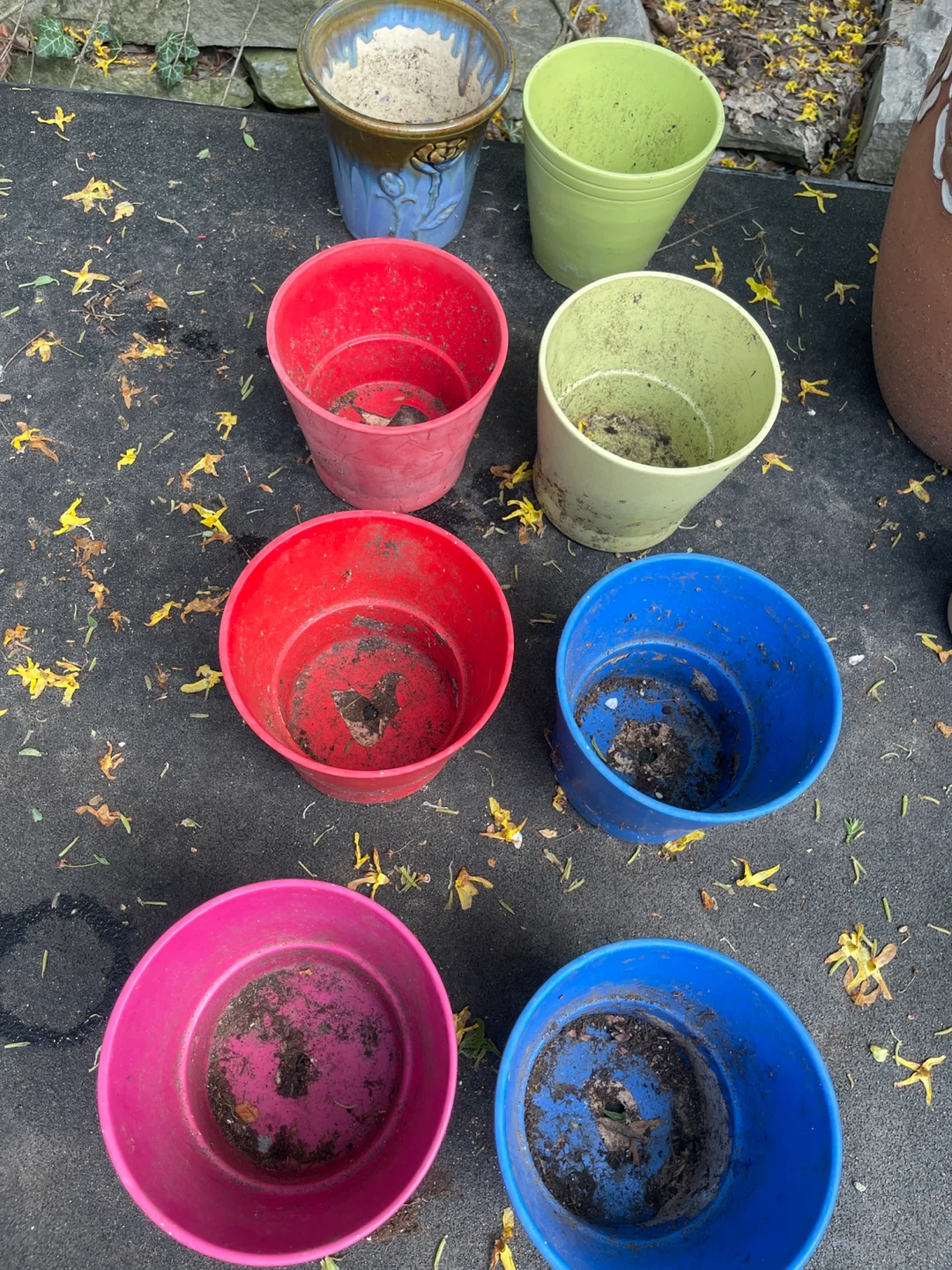 Set of 7 colourful plant pots with holes - photo 2