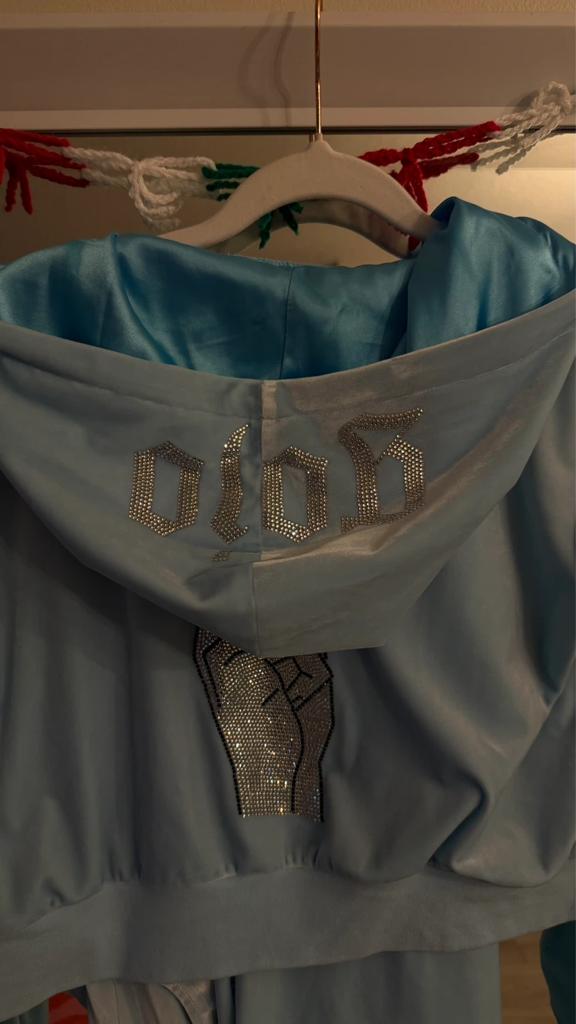 OH MY SENPAI Baby Blue Velour Gojo Tracksuit Set - photo 2