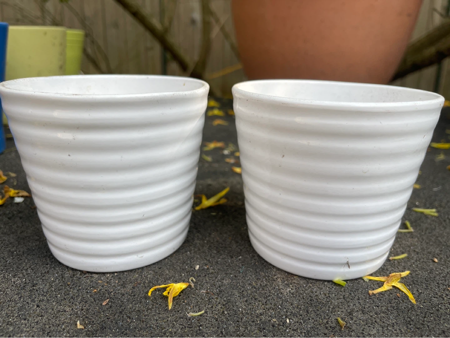 IKEA KARDEMUMMA White Planters (2)