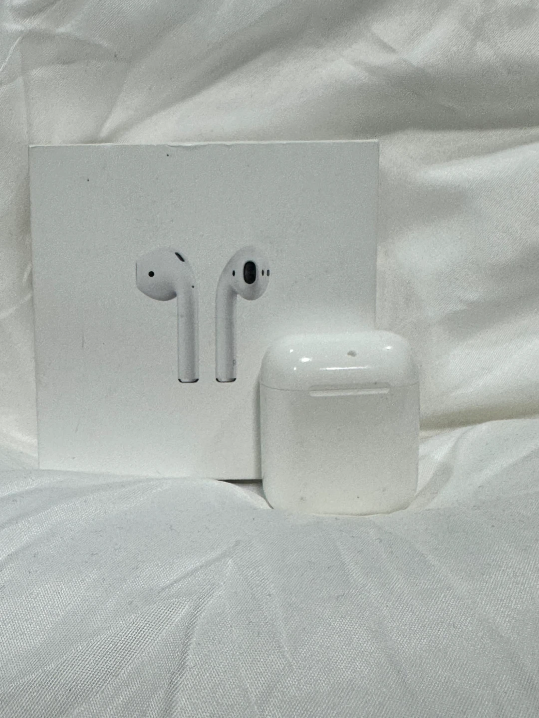 Apple Airpods 1st Generation Ear Buds USED - photo 3