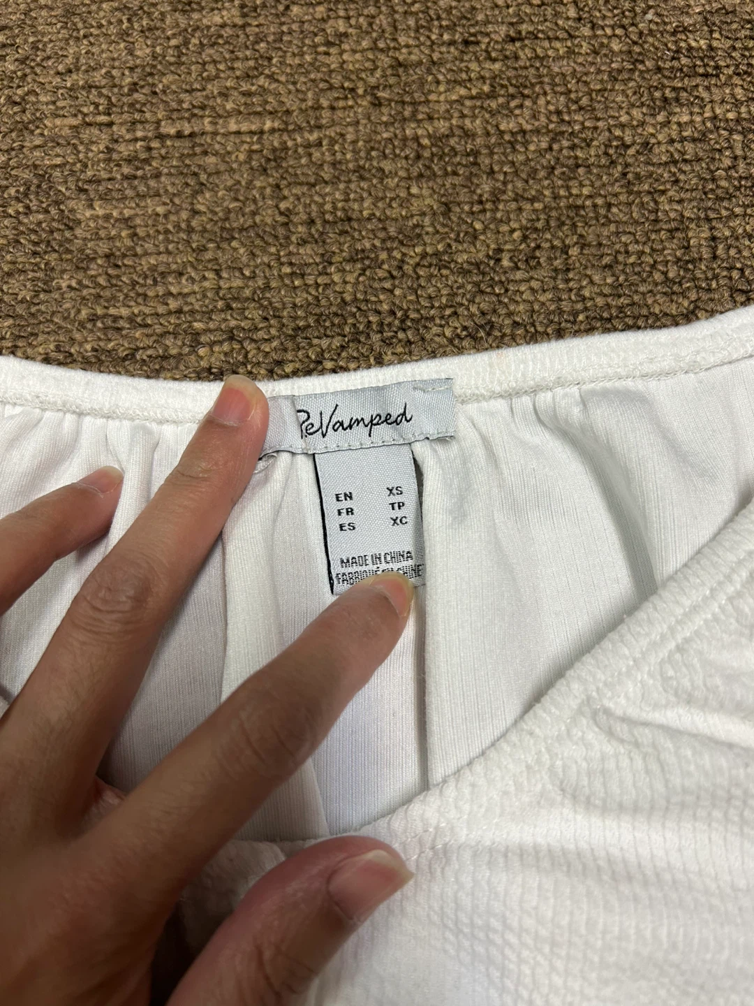 ReVamped White Textured Button-Up Cropped Top XS - photo 2