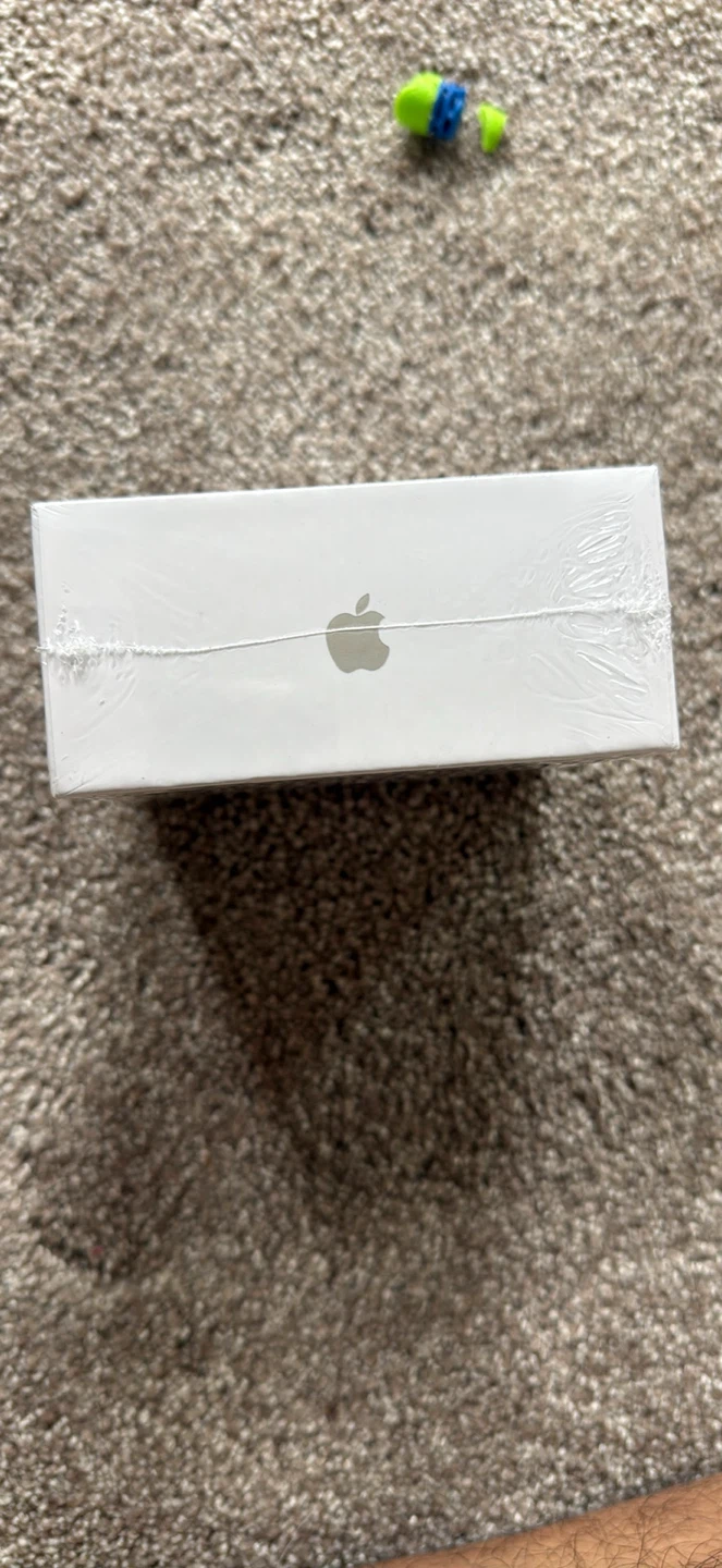 Apple AirPods Pro 2nd Gen with MagSafe Charging Case - photo 2