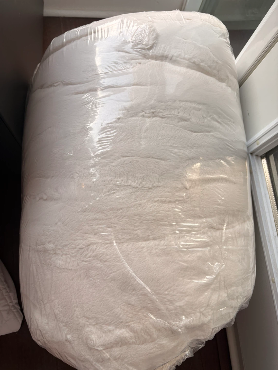 UGG King duvet + 2 king pillows - photo 3