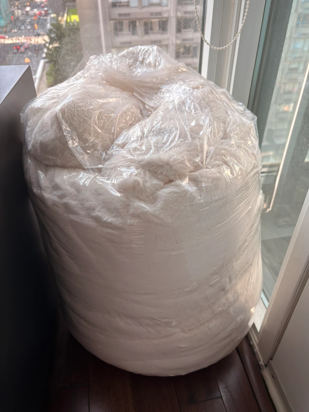 UGG King duvet + 2 king pillows - photo 2