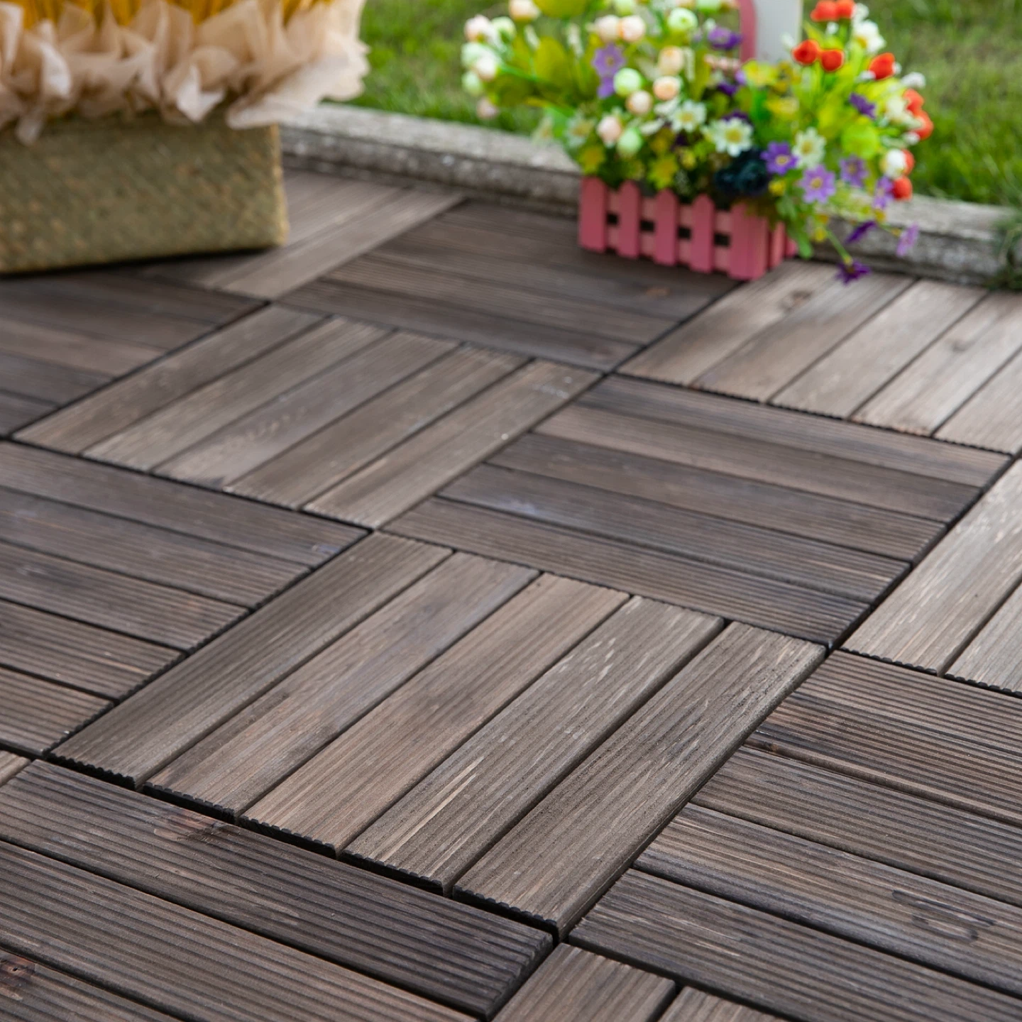 Outsunny. Wood Composite Deck Tiles (Brown) 27pcs