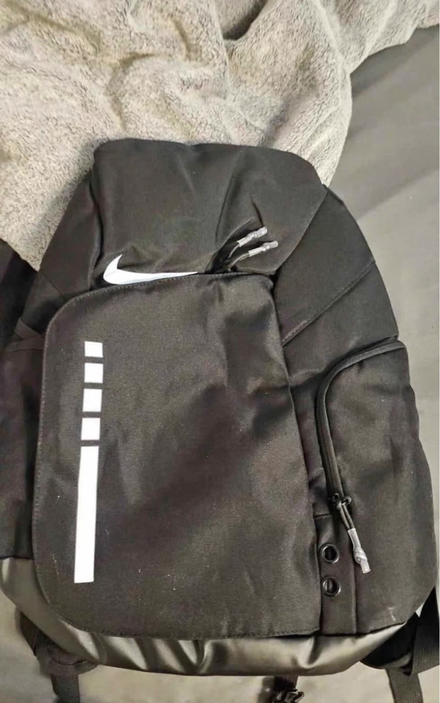 Nike Elite Basketball Backpack price is negotiable - photo 2